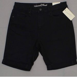Black Universal Trend Bermuda Shorts